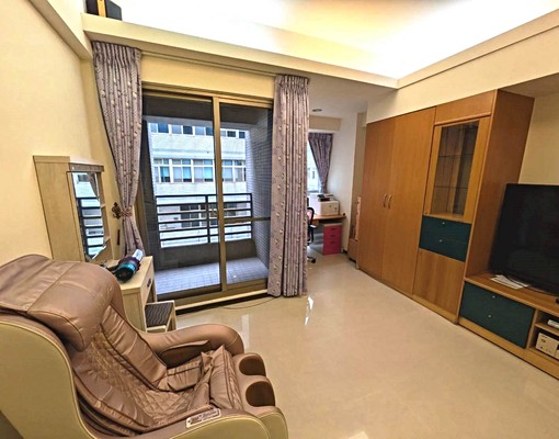 【免仲介費，可租補】紅樹林站前.配備超齊全 - Image 4