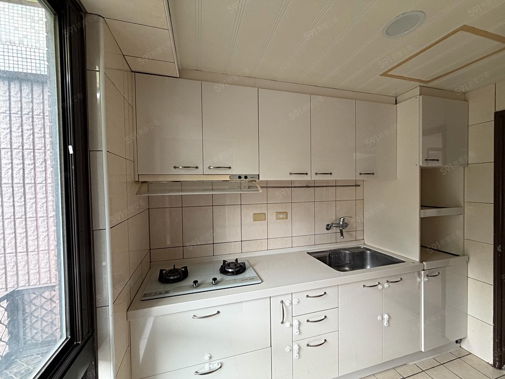 廚房有天然瓦斯