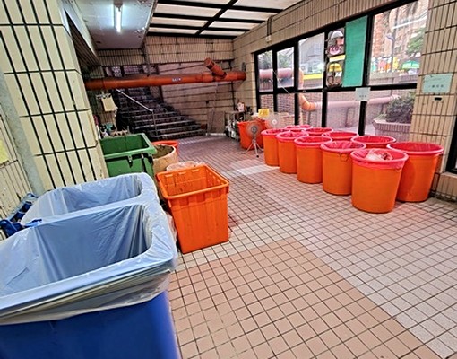 👑海景天下一期全新裝潢全新鋁窗地磚浴室溫馨獨立套房可以租❗ - Image 15