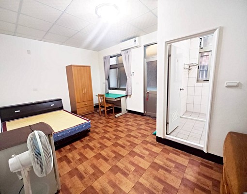 陽明醫院-壢新復旦-義興國小-正育達高中商圈套房有陽台可租補 - Image 1