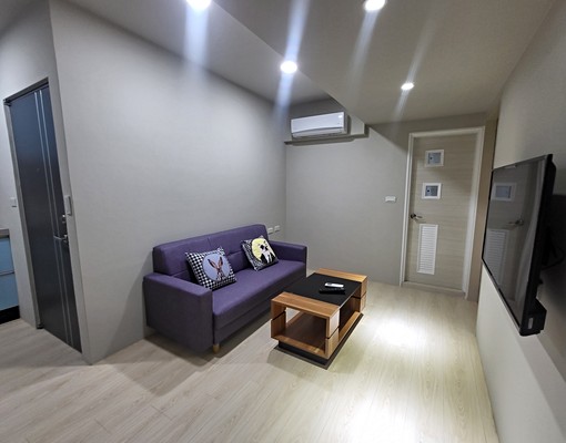 中正路商圈~免爬高~二房一廳~雙陽台... - Image 7