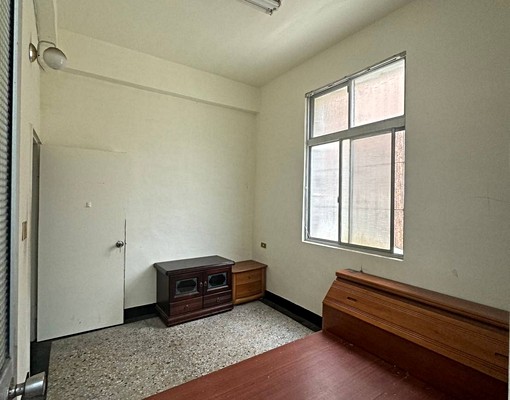 【凌群社宅】春福學學採光兩房/可租補 - Image 5