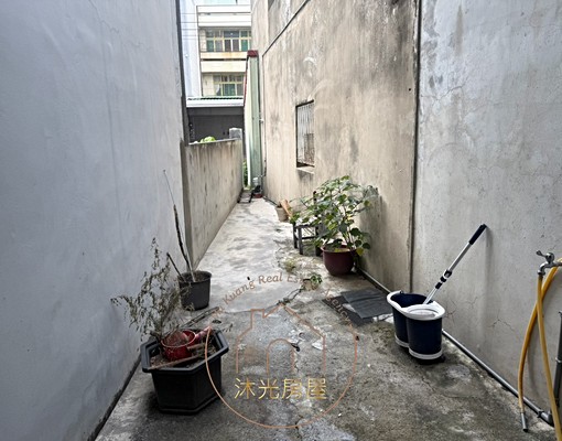 沐光房屋專簽-東區可拜拜可租補大間透天4房出租 - Image 8