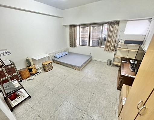 【中區民族路電梯套房】全新變頻冷氣｜可貓可租補｜台水台電 - Image 1