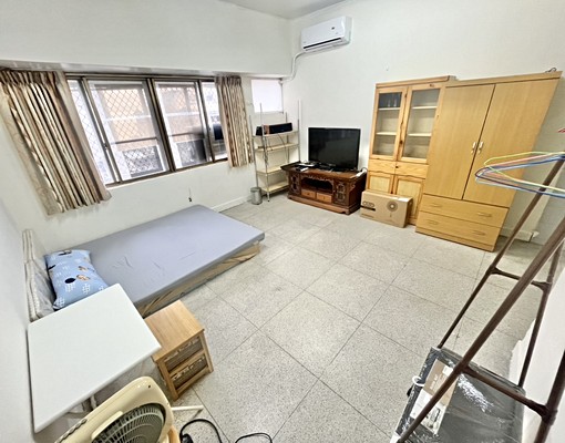 【中區民族路電梯套房】全新變頻冷氣｜可貓可租補｜台水台電 - Image 3