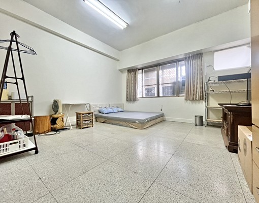 【中區民族路電梯套房】全新變頻冷氣｜可貓可租補｜台水台電 - Image 2