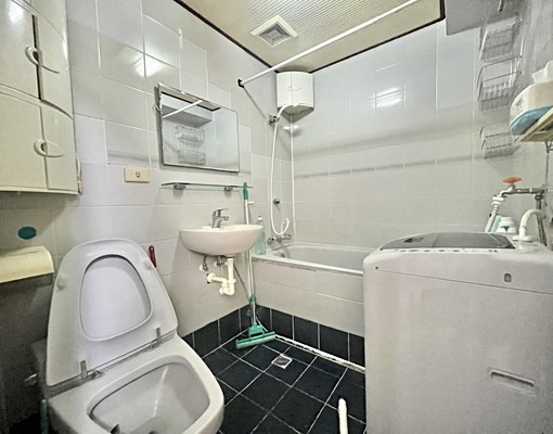 【中區民族路電梯套房】全新變頻冷氣｜可貓可租補｜台水台電 - Image 8