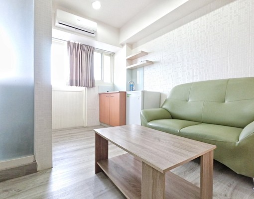 ✨可租補入戶籍✨陽台獨洗曬✨隔間一房一廳✨有管理員代收包裹 - Image 2