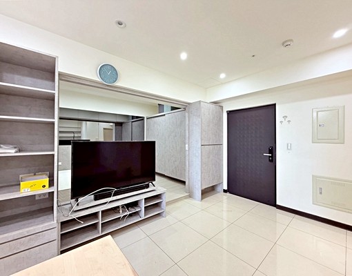 安平可寵-海景裝潢兩房(含管) - Image 1