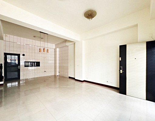 新光田大面寬側院停車美墅|可租補 - Image 1