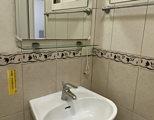 8坪大套房附洗衣機,調理台,陽台 - Image 6