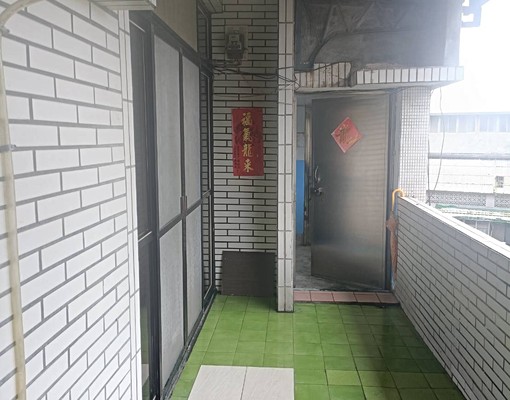 江子翠捷運站步行五分鐘內溫馨整層住家 - Image 3