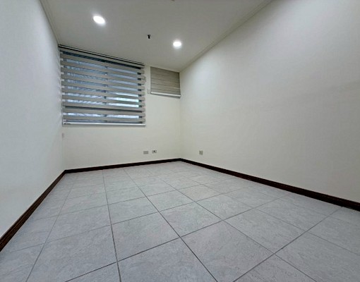 東區太子鎮採光大三房平車 - Image 4