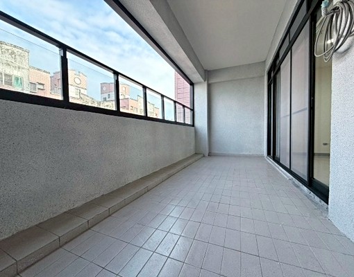 東區太子鎮採光大三房平車 - Image 5