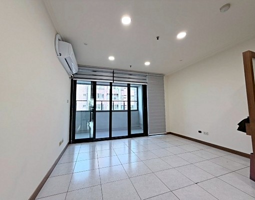 東區太子鎮採光大三房平車 - Image 1