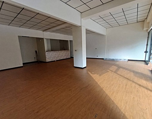 新光三越西門店精華1樓雙店面 - Image 5