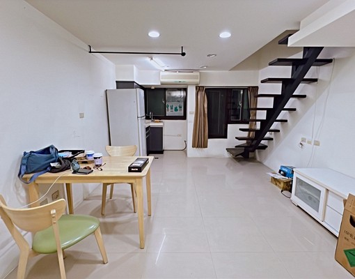 ▏可租補▏免仲介費★進高鐵大坪數樓中樓兩房 - Image 1