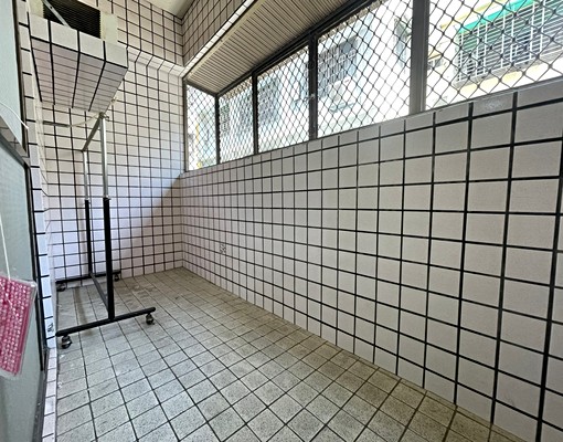 南屯🔥精誠路旁🔥鬧中取靜🔥南屯捷運🔥三房+平面車位 - Image 5