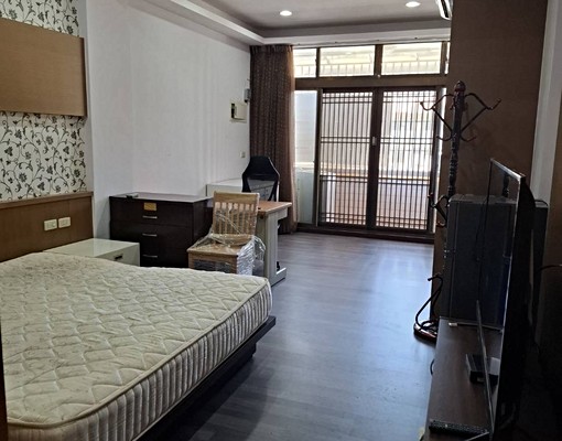 中華夜市★可寵可租補★超大空間~子母車★大陽台採光佳 - Image 1