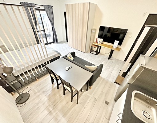 西屯逢甲大空間⚡雙租補⚡小廚房⚡露台獨洗曬乾濕分離衛浴開窗 - Image 2