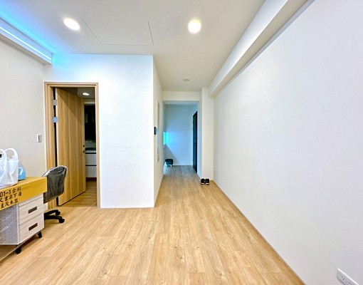 水湳經貿❤️遠雄藝舍❤️質感次頂樓兩房兩衛平車 - Image 14