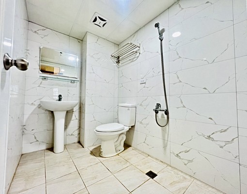 可租補~三鳳中街雙衛浴翻新3房 - Image 8