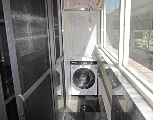 八里市中心商務二房/傢俱家電俱全/住商蘇小姐 - Image 4