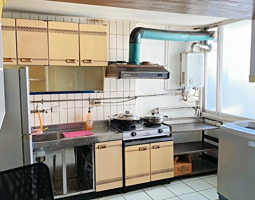 屋主自租，免仲介費，大坪數三房兩廳一衛整層住家家 - Image 5