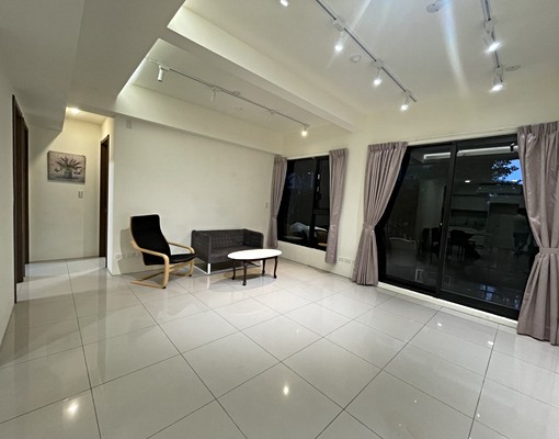 可寵可租補🍡桃大然🍡3+1房車前庭後院~ - Image 3