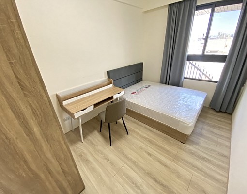 超值3房~含車含管~雙陽台~超大鞋櫃 - Image 8