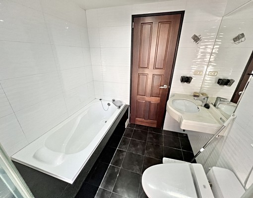 可寵/可租補🔥輕奢系統裝潢💖夢幻中島/浴缸✅近勤美 - Image 9