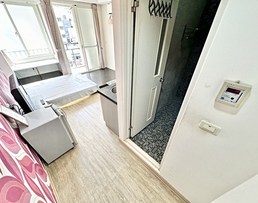 西區三民⚡雙租補⚡陽台獨洗曬⚡沙發🛋️流理臺飲水機子母車 - Image 2