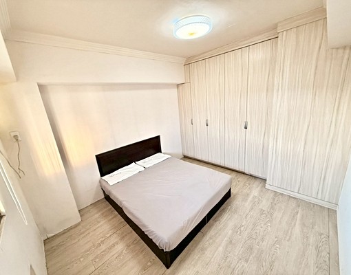 新光遠百捷運站✨超便宜大三房✨台水電✨現況出租✨絕無僅有 - Image 3