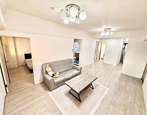 新光遠百捷運站✨超便宜大三房✨台水電✨現況出租✨絕無僅有 - Image 2