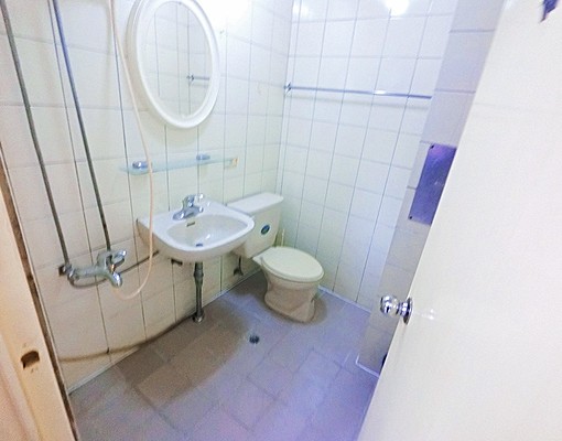 😍西屯漢口路一段重慶路口😍有陽台通風採光佳 - Image 2