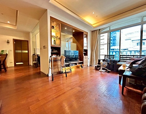 稀有豪宅4房+車位、可雙租補、代收垃圾包裹、完善公設 - Image 1