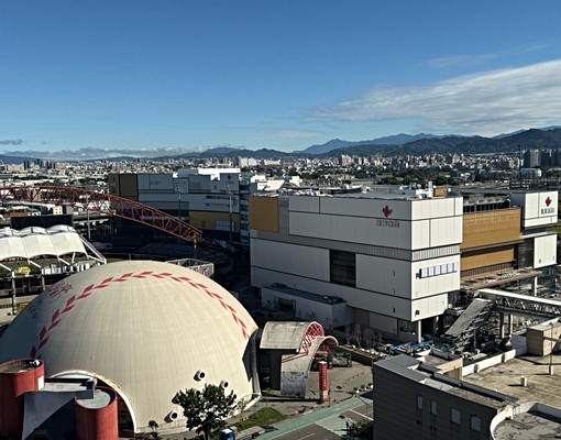 (自租）全新粉刷、漢神洲際W高樓視野2房格局平面大車位 - Image 18