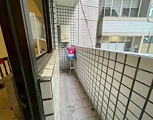 ❤嶺東商圈~臨路樓店~可營登❤ - Image 9