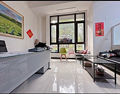 👍蘆洲希望城市~挑高店面超大露臺可寵~有車位住辦皆可👍 - Image 2