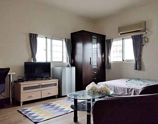 有電梯管理員近義享天地好市多巨蛋 - Image 1