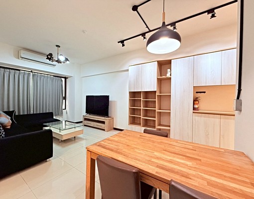 昌隆廣場l可養寵三房平車含管理費~ - Image 1