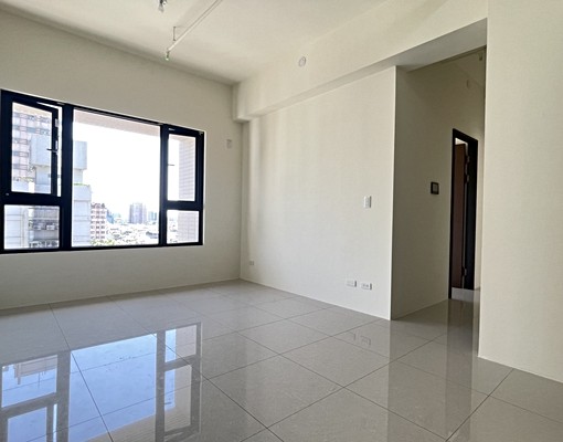 鳳山前鎮保泰一品全新三房平車傢俱電可談 - Image 4