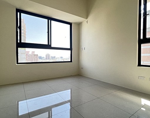 鳳山前鎮保泰一品全新三房平車傢俱電可談 - Image 10