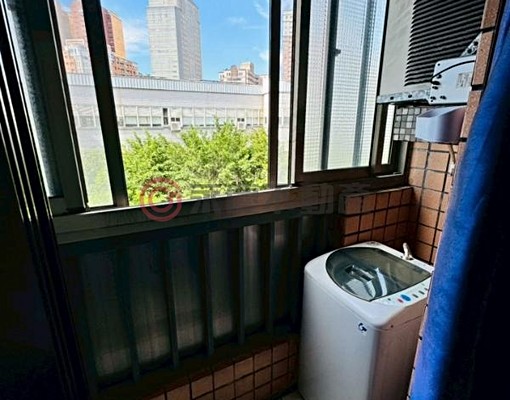 舒莉🎀西區勤美誠品獨洗曬陽台大套房家具電全|台水電 - Image 5