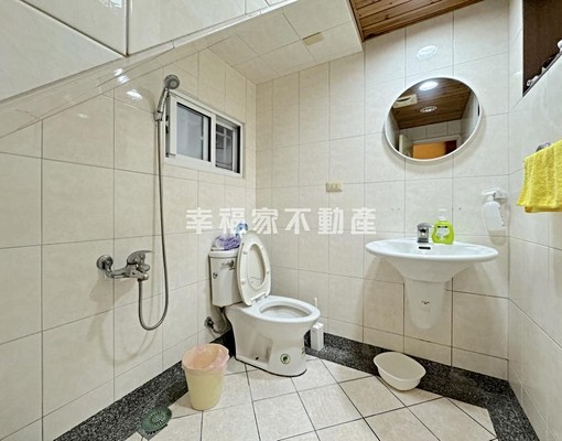 (租)府連路可租補溫馨車墅 - Image 7