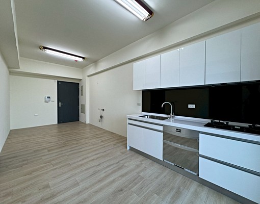 興城團隊-關廟寧靜兩房(含管理費、可租補) - Image 2