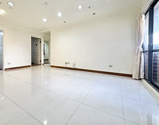 客廳大房間大丨福德生活採光三房丨公車可到東湖南港【住商小睿】 - Image 2