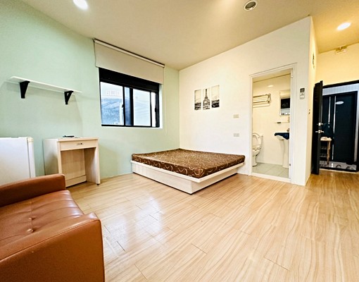 板新站/寵物友善/台電計價/獨立洗衣機 - Image 1