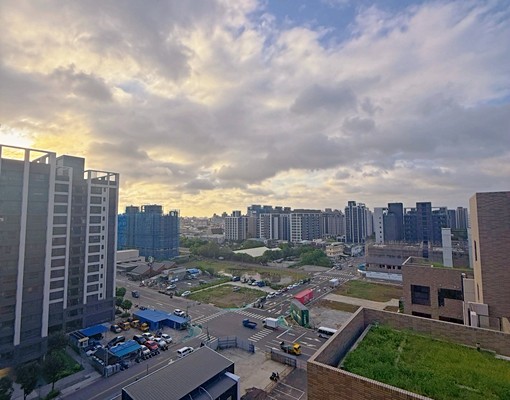 豐邑泱泱二房+車位、採光好、地點佳 - Image 12