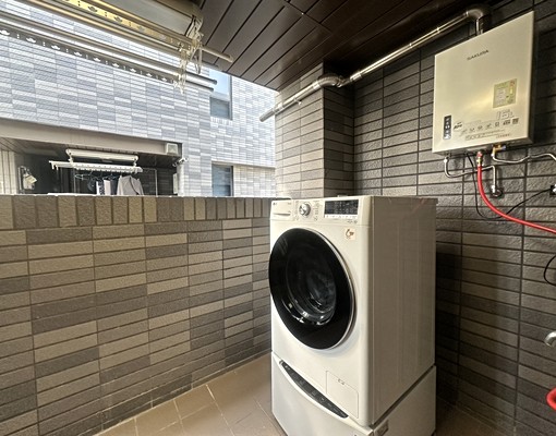 湖子內⭕️全新高樓層景觀2房⭕️平車-家俱全配全新-高檔裝潢 - Image 4